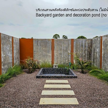 Hotel The Bloc @ Sea Thap Sakae Esterno foto