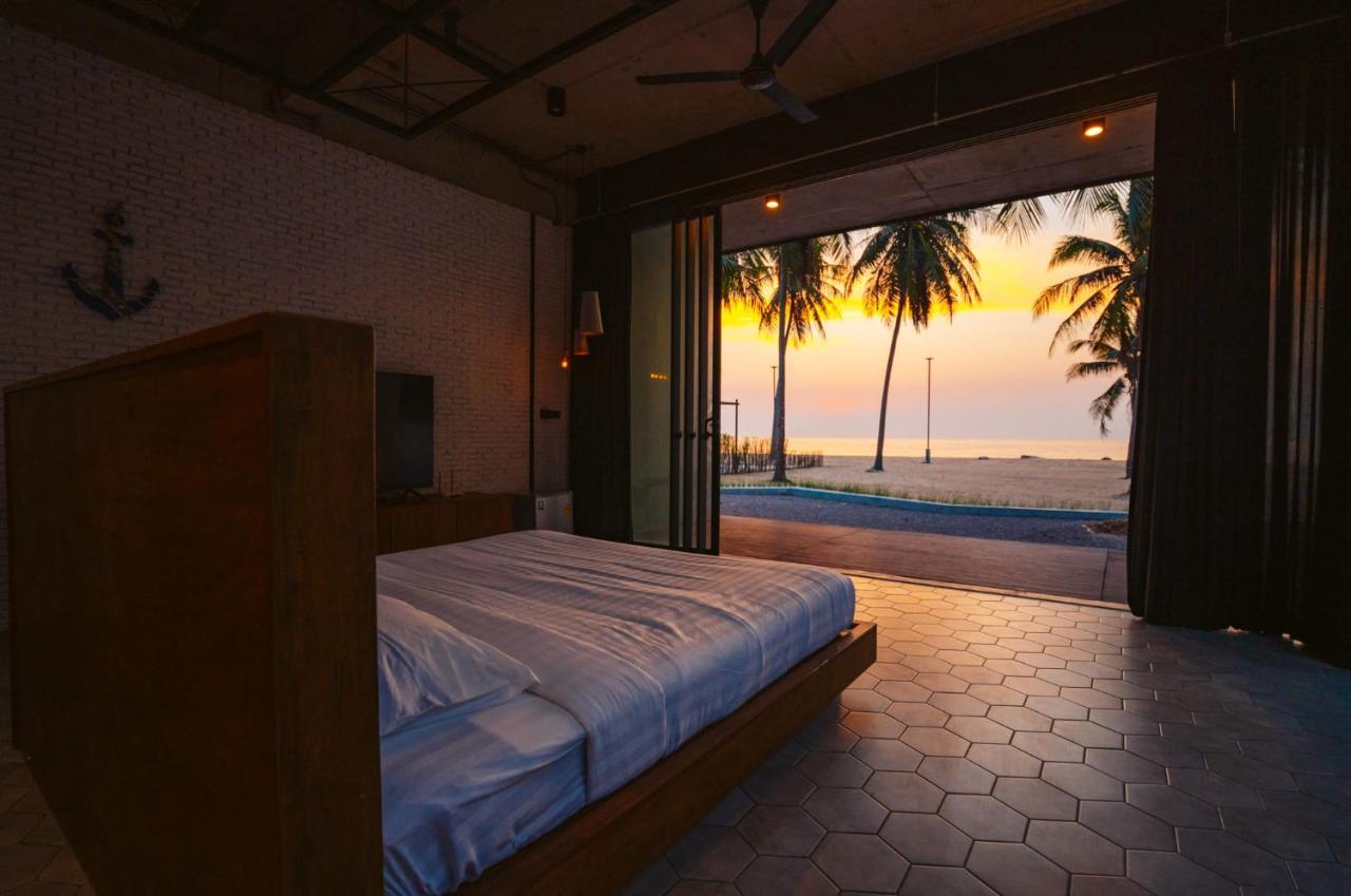 Hotel The Bloc @ Sea Thap Sakae Esterno foto